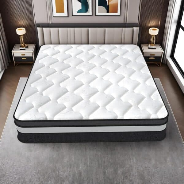 Hoher Komfort Mattress auf modernem Bettgestell in Schlafzimmer, mit stilvollen Nachttischen und dekorativen Wandbildern, ideal für erholsamen Schlaf, beste Matratzenqualität, Schlafkomfort, Schlafberatung, Matratzenkauf.